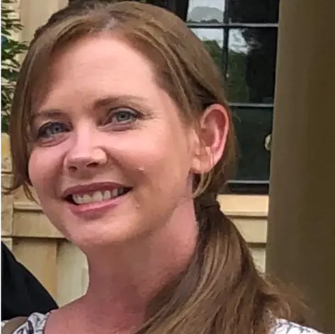 Lisa Business Admin Marketing Officer